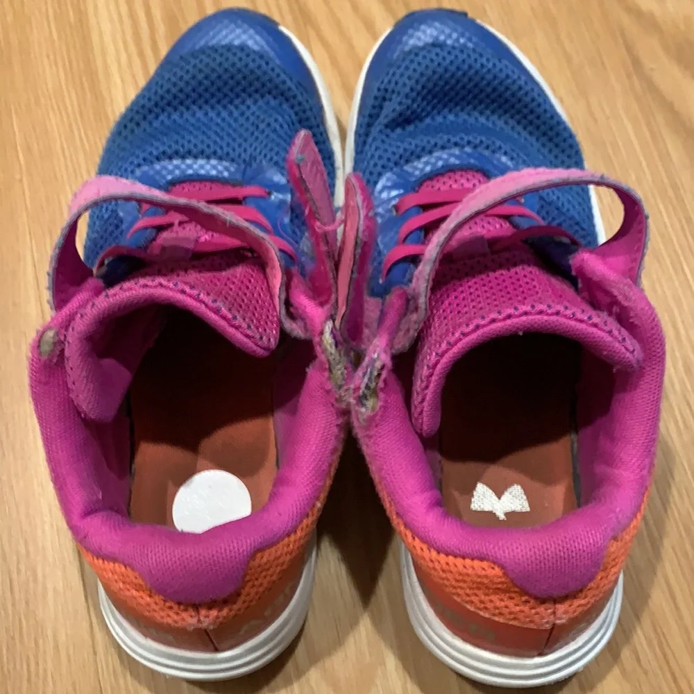 Under Armour Sneakers
